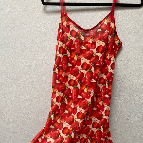 Natori Intimates Sheer Strawberry Dress - Picture 2 of 8